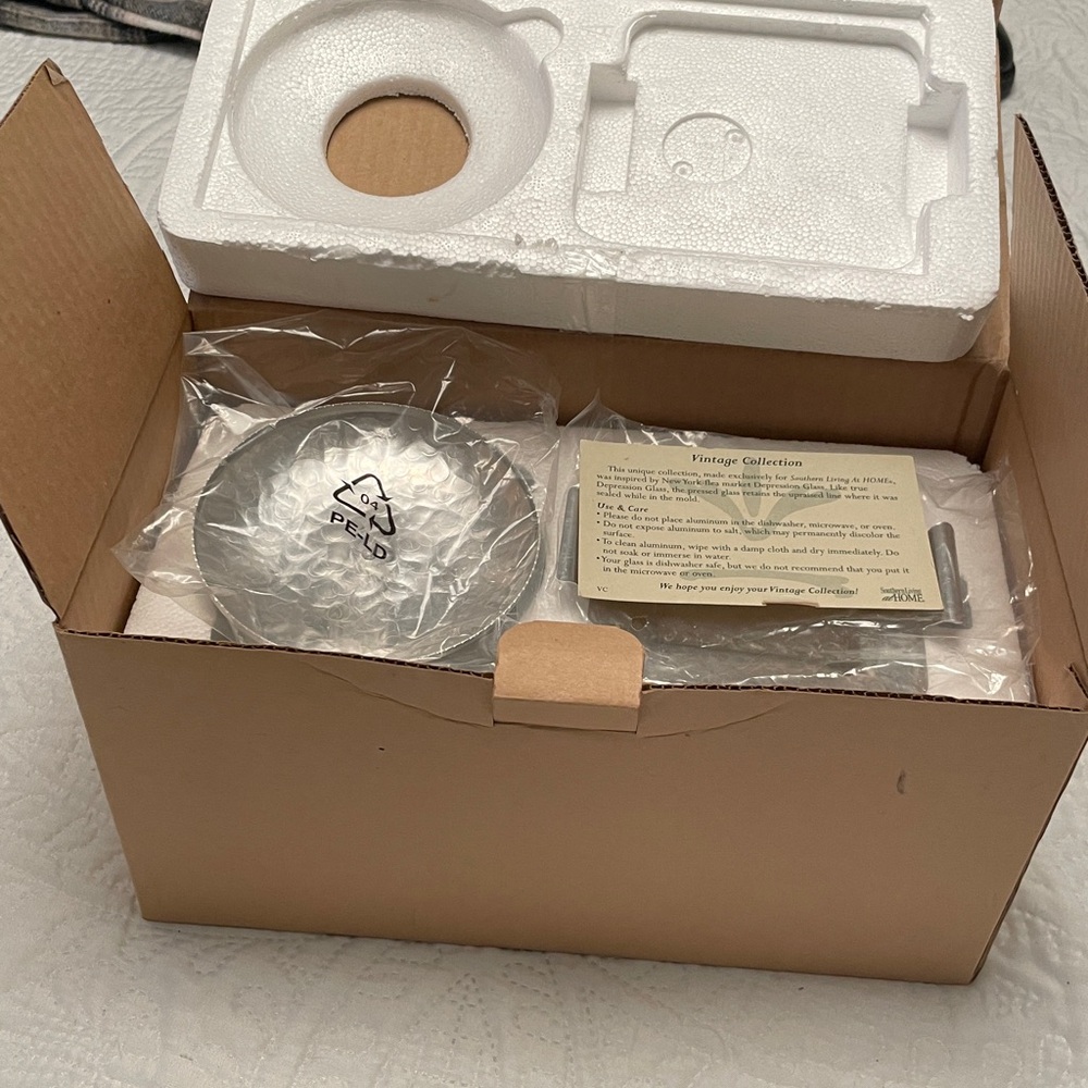 NIB Southern Living at Home Vintage Collection Creamer & Sugar Set #40514 - Picture 16 of 17